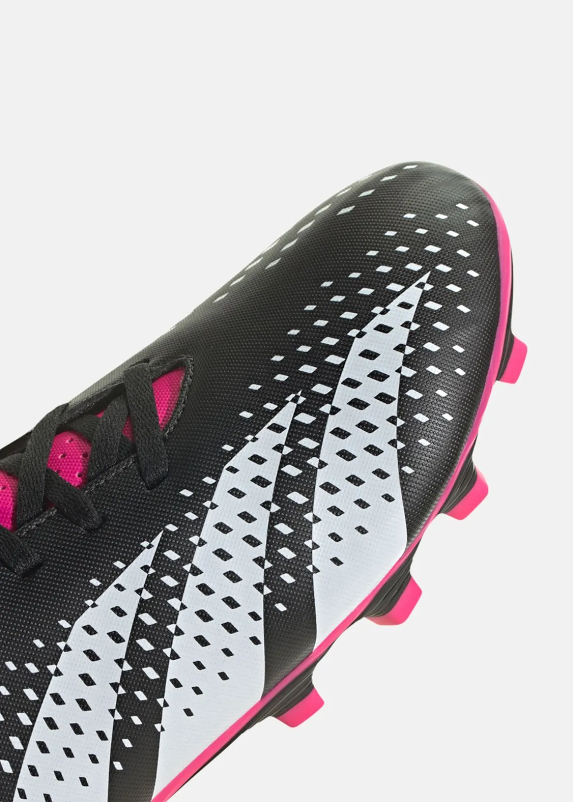 PREDATOR ACCURACY.4 FxG