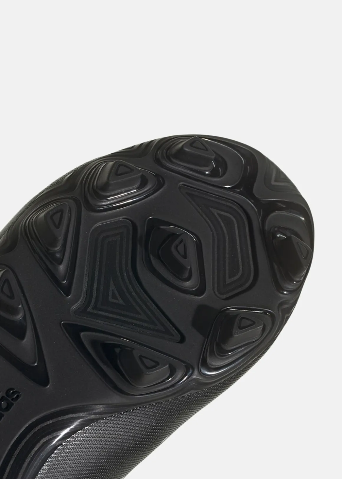 PREDATOR ACCURACY.4 FxG J