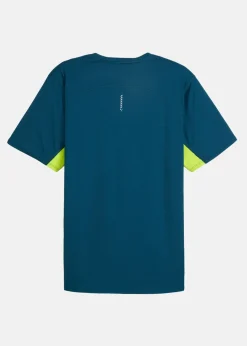 RUN FAVORITE VELOCITY TEE