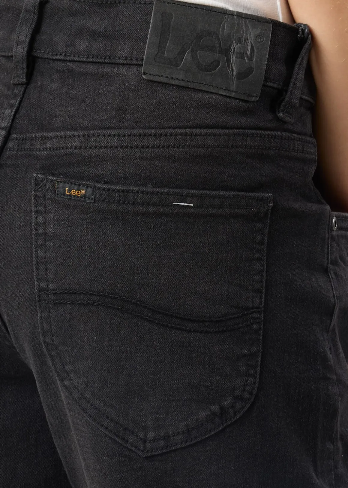 STRAIGHT STRETCH FIT JEAN (DAR