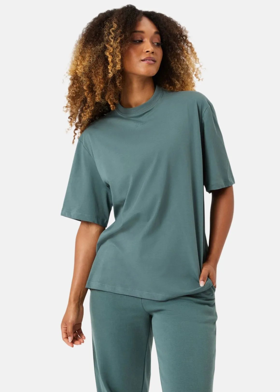 STUDIO OVERSIZED T-SHIRT