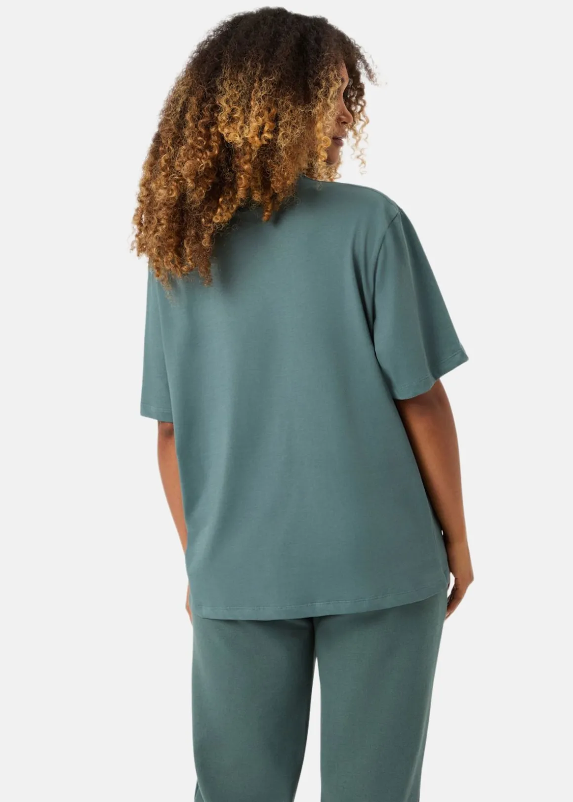 STUDIO OVERSIZED T-SHIRT