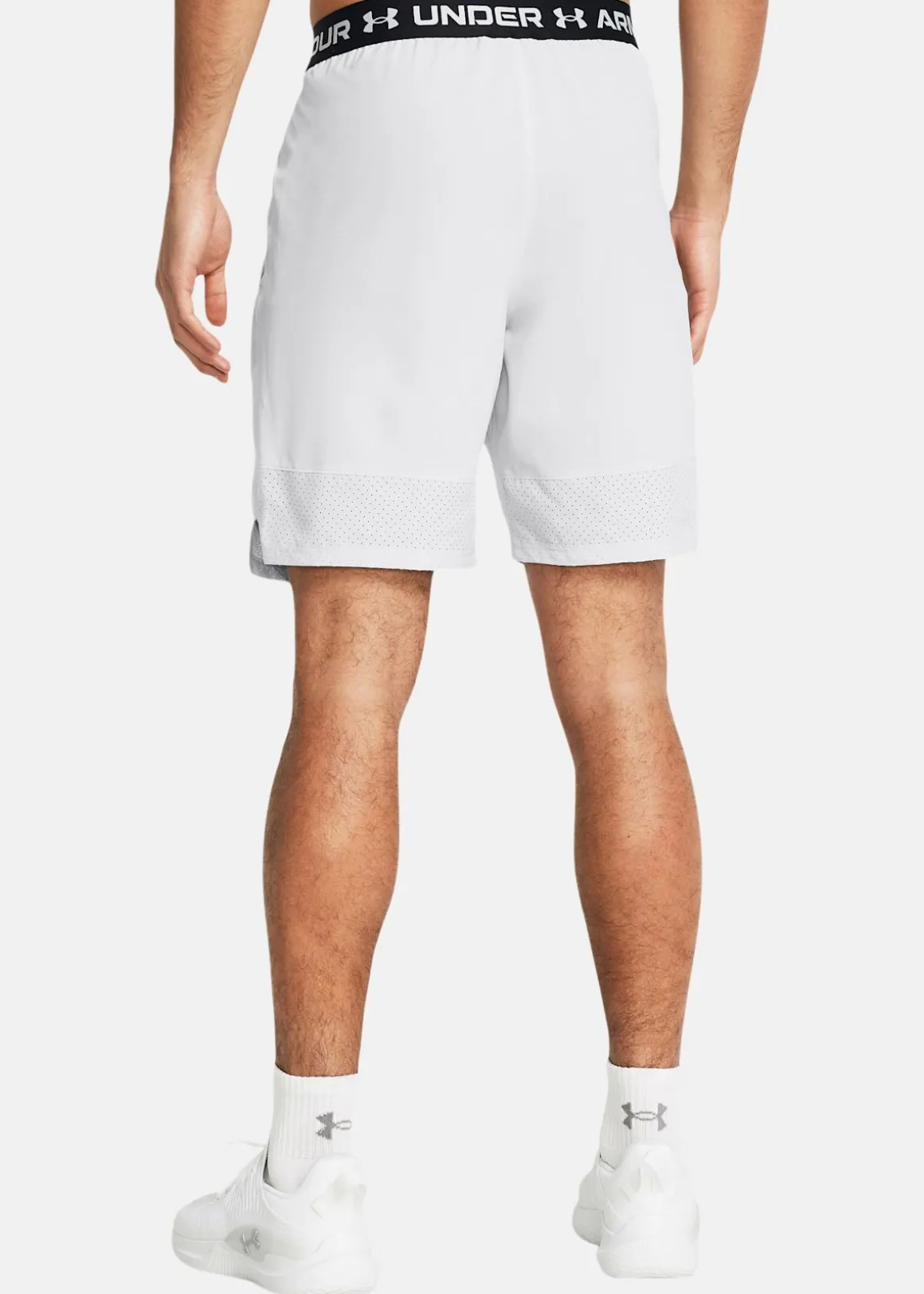 UA Vanish Woven 8in Shorts