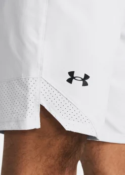 UA Vanish Woven 8in Shorts